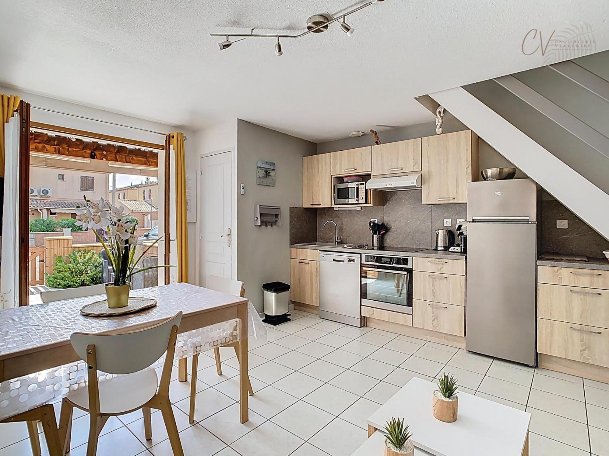 Petit Coin De Paradis Dans Residence Avec Piscine Vias Exterior foto